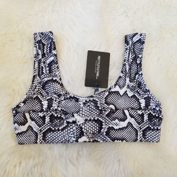 Pretty Little Thing Grey Snake Print Crop Top - Picture 2 of 9